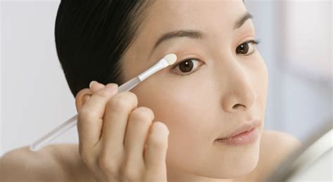 Best eyeshadow colours to make Asian eyes pop .